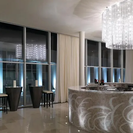Stunning In With Outdoor Swimming Pool, 2 Bedrooms And Wifi Апартаменты *