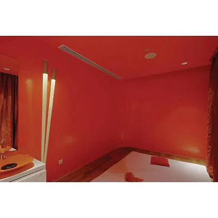 Stunning In With Outdoor Swimming Pool, 2 Bedrooms And Wifi Апартаменты *