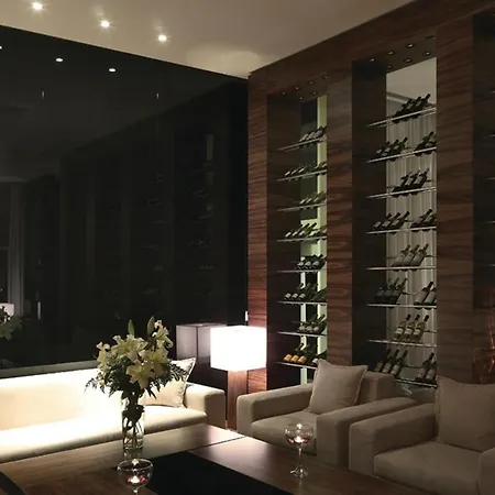 Stunning In With Outdoor Swimming Pool, 2 Bedrooms And Wifi Апартаменты *