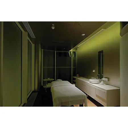 Апартаменты Stunning In With Outdoor Swimming Pool, 2 Bedrooms And Wifi