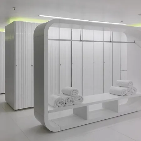 Апартаменты Stunning In With Outdoor Swimming Pool, 2 Bedrooms And Wifi *